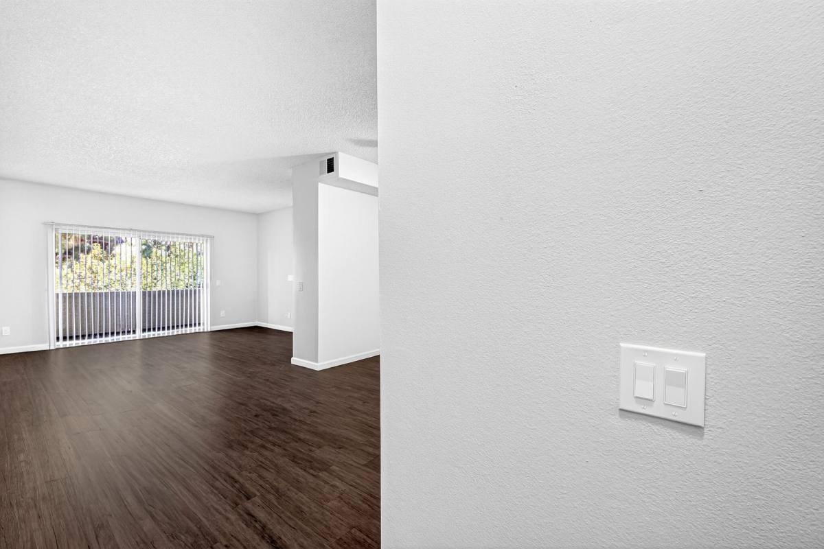 Apartment for rent at 10749 Francis Place, Los Angeles, CA 90034