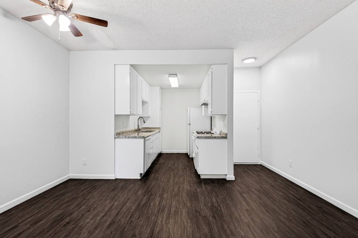 Apartment for rent at 10749 Francis Place, Los Angeles, CA 90034