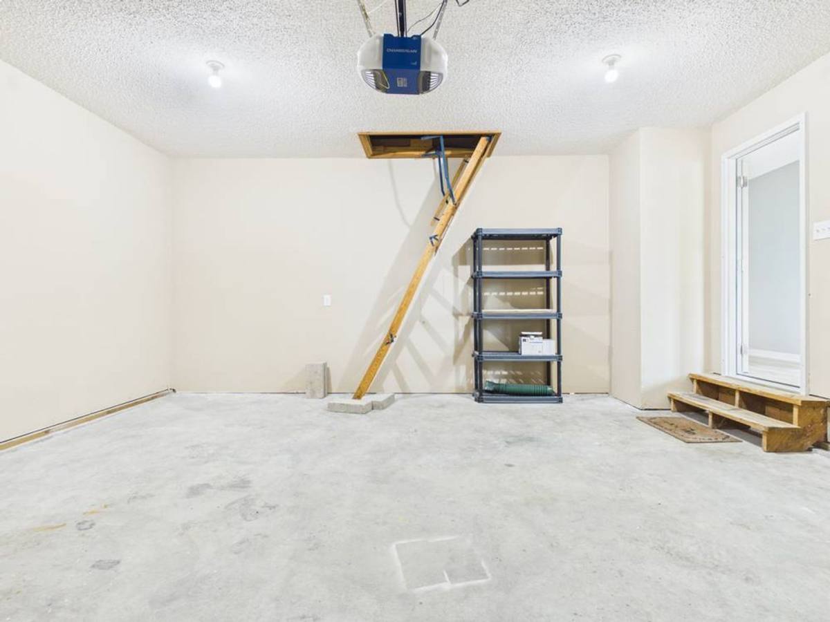 House for rent at 1206 Foxridge Dr, Warrensburg, MO 64093
