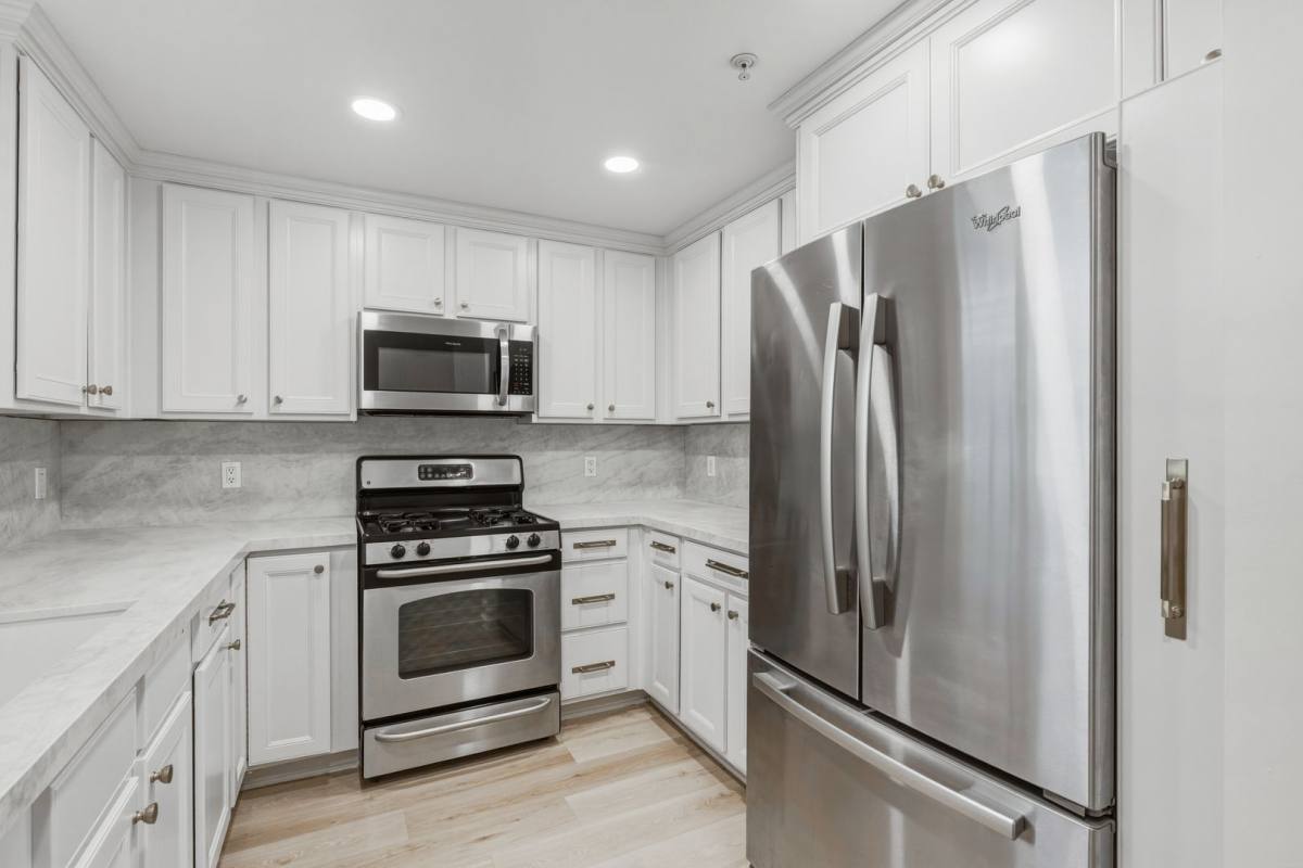 Condo for rent at 1444 S Point View St, Los Angeles, CA 90035