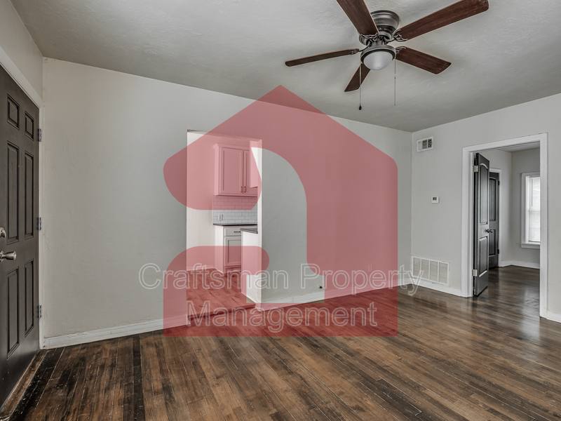 Apartment for rent at 704 NW 92nd St #B, Oklahoma City, OK 73114