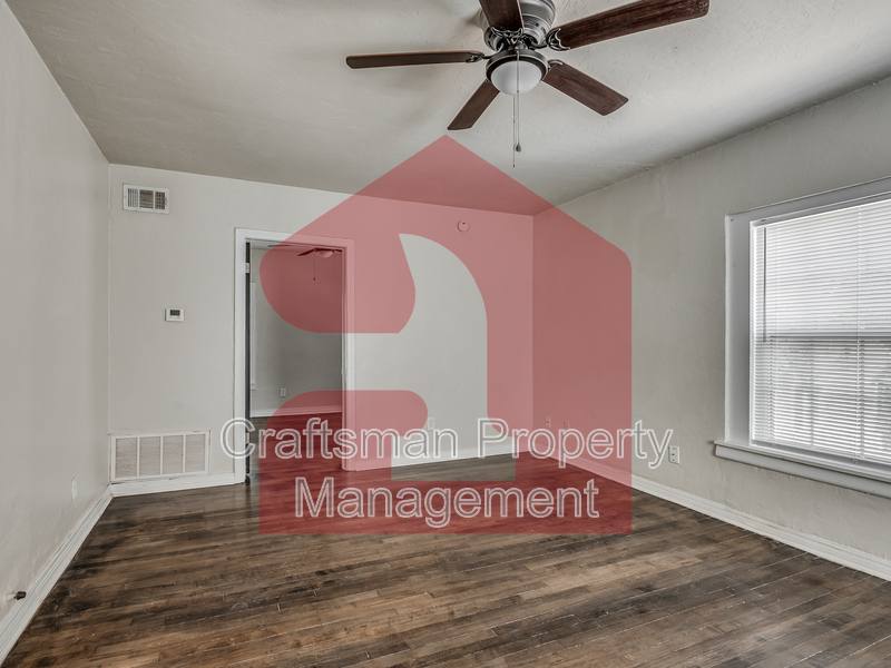 Apartment for rent at 704 NW 92nd St #B, Oklahoma City, OK 73114