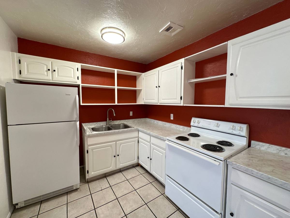 Apartment for rent at 1425 N Park Ave, Tucson, AZ 85719