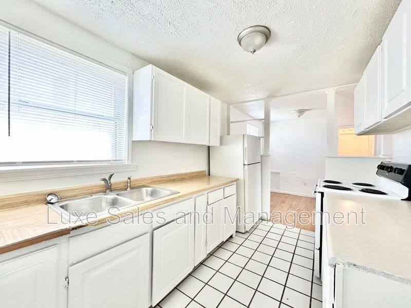 House for rent at 1700 Karen Dr, Oklahoma City, OK 73115