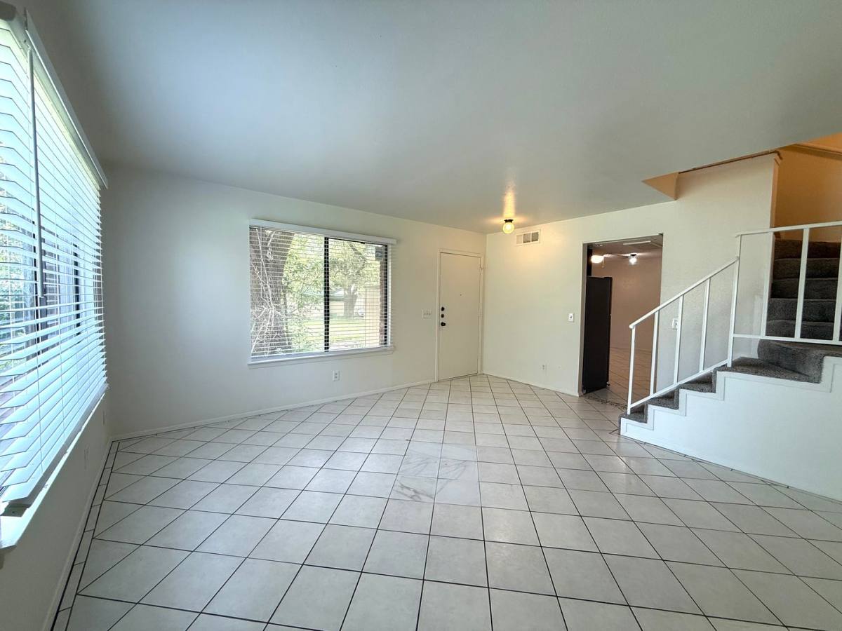Townhouse for rent at 900 W Village Lane, Austin, TX 78758