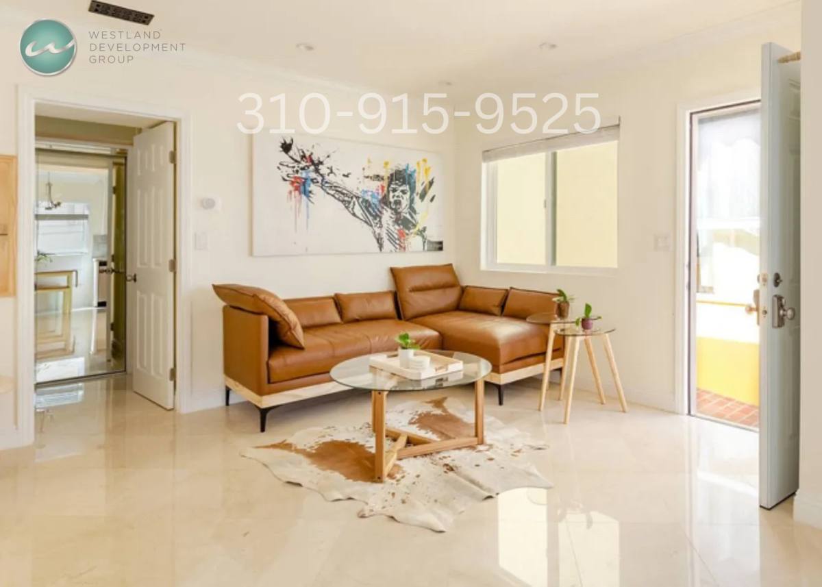 Apartment for rent at 11817 Darlington Ave, Los Angeles, CA 90049