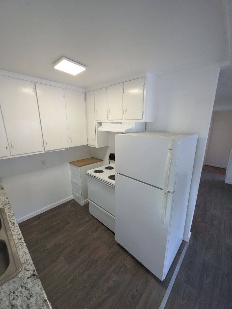 Apartment for rent at 13451 Lakeshore Dr, Clearlake, CA 95422
