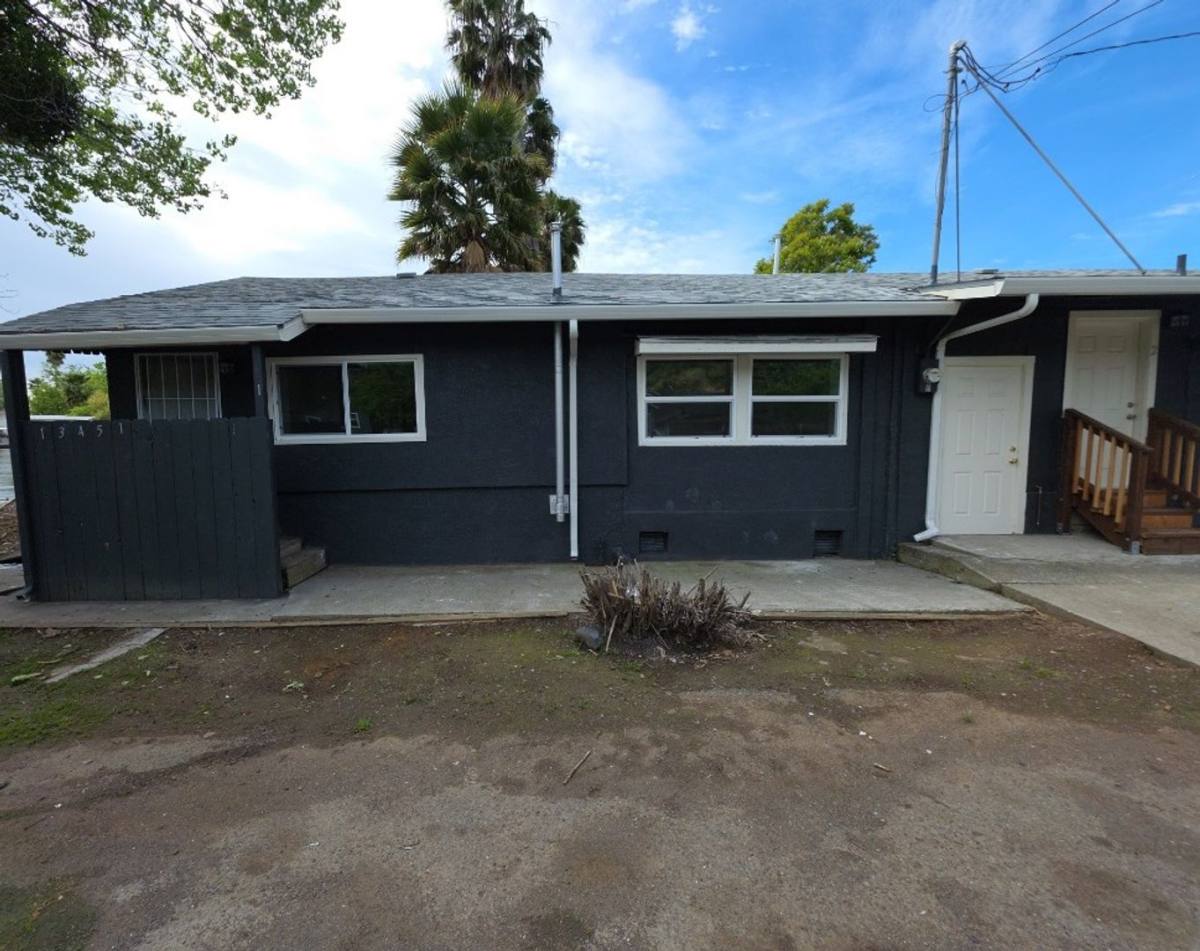 Apartment for rent at 13451 Lakeshore Dr, Clearlake, CA 95422
