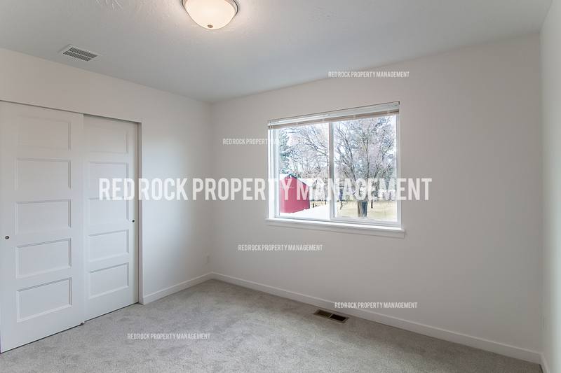 Apartment for rent at 1118 N Davis Lane, Greenacres, WA 99016