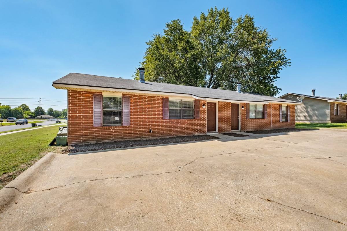 Townhouse for rent at 4453 W Acoma St, Fayetteville, AR 72704