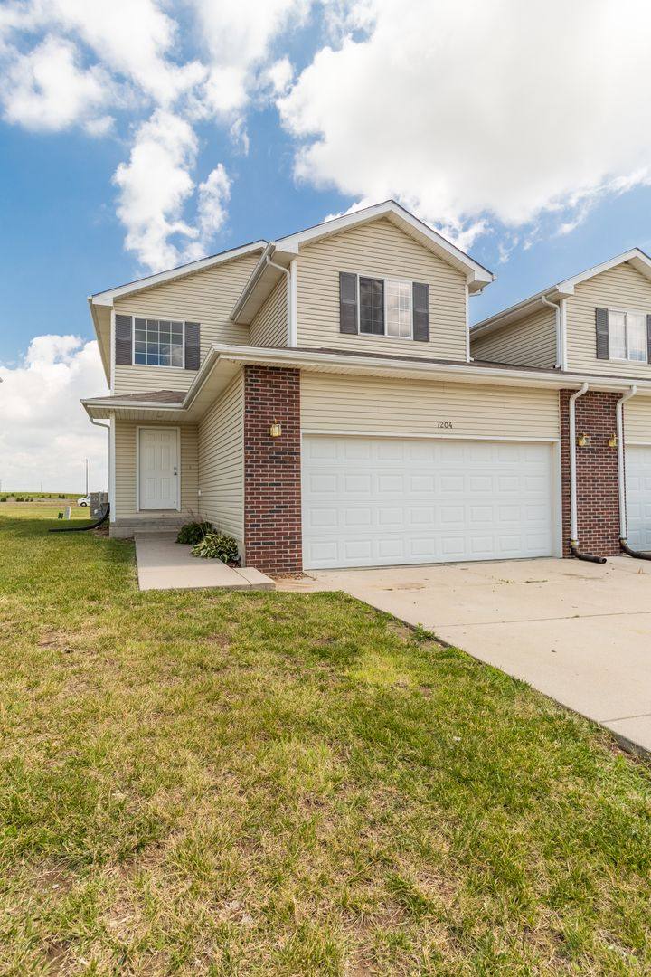 Apartment for rent at 7200-7204 Dorchester, Lincoln, NE 68521