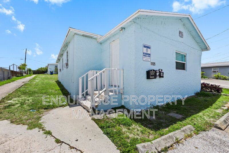 House for rent at 1125 W 28th St, West Palm Beach, FL 33404