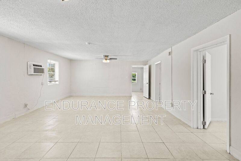 House for rent at 1125 W 28th St, West Palm Beach, FL 33404