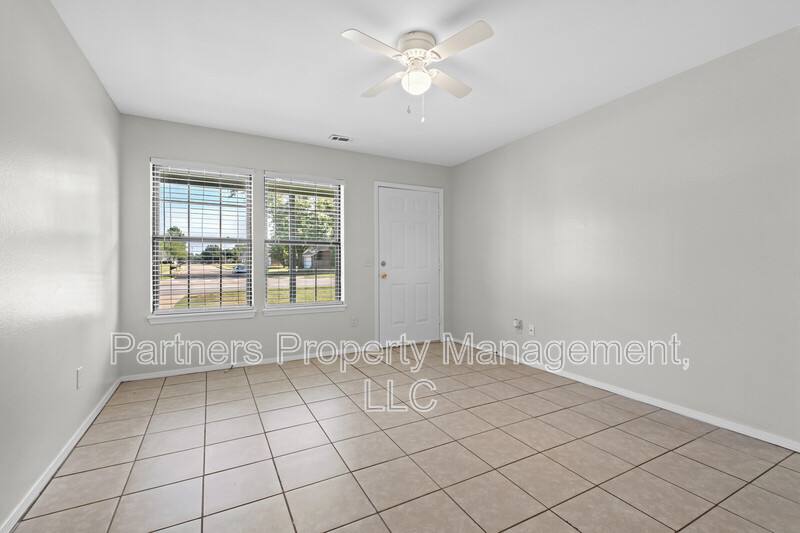 House for rent at 3520 W Olive St, Rogers, AR 72756
