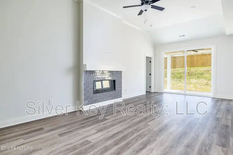 Townhouse for rent at 141 River Park Lane, Sweetwater, TN 37874