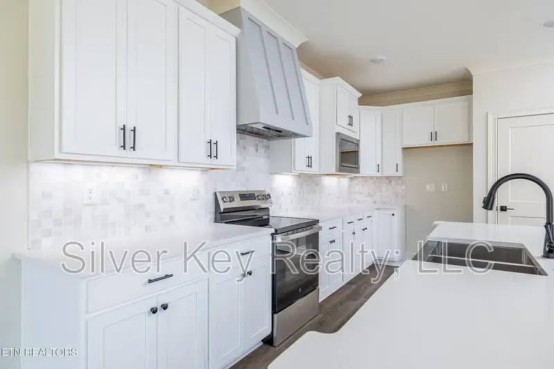 Townhouse for rent at 141 River Park Lane, Sweetwater, TN 37874