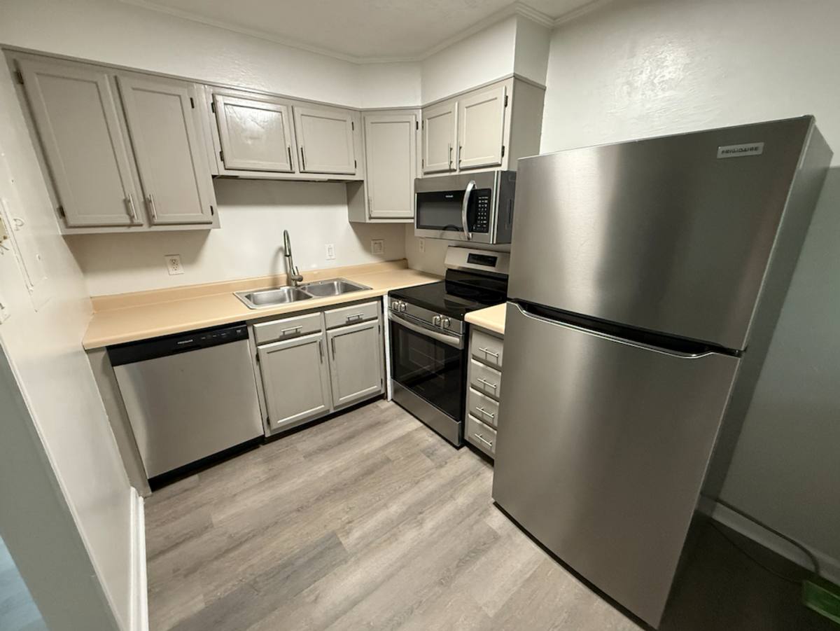 Apartment for rent at 2718 Painter Ave SW, Knoxville, TN 37919
