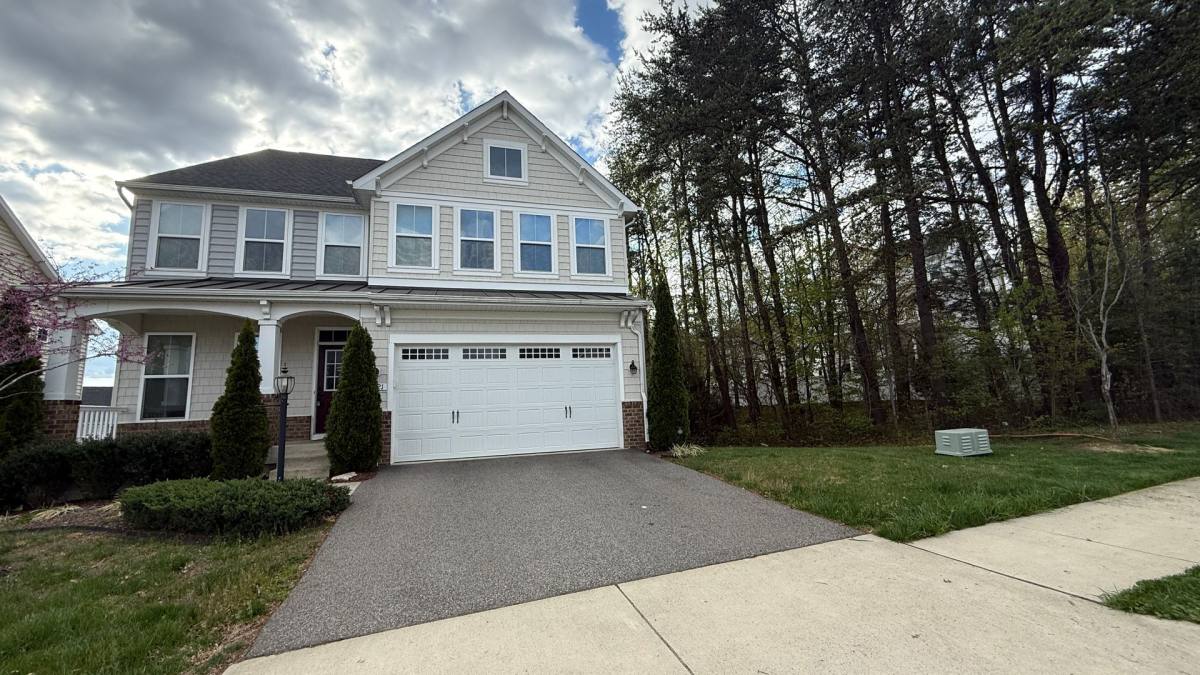 House for rent at 12421 Mays Quarter Rd, Woodbridge, VA 22192
