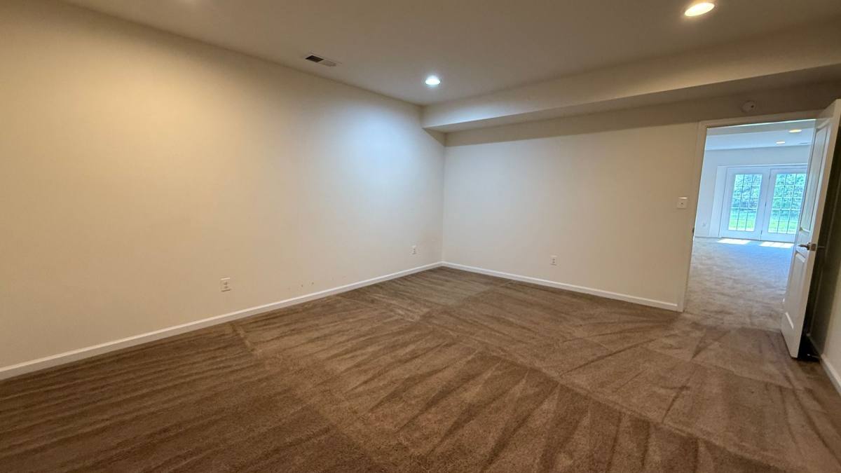 House for rent at 12421 Mays Quarter Rd, Woodbridge, VA 22192
