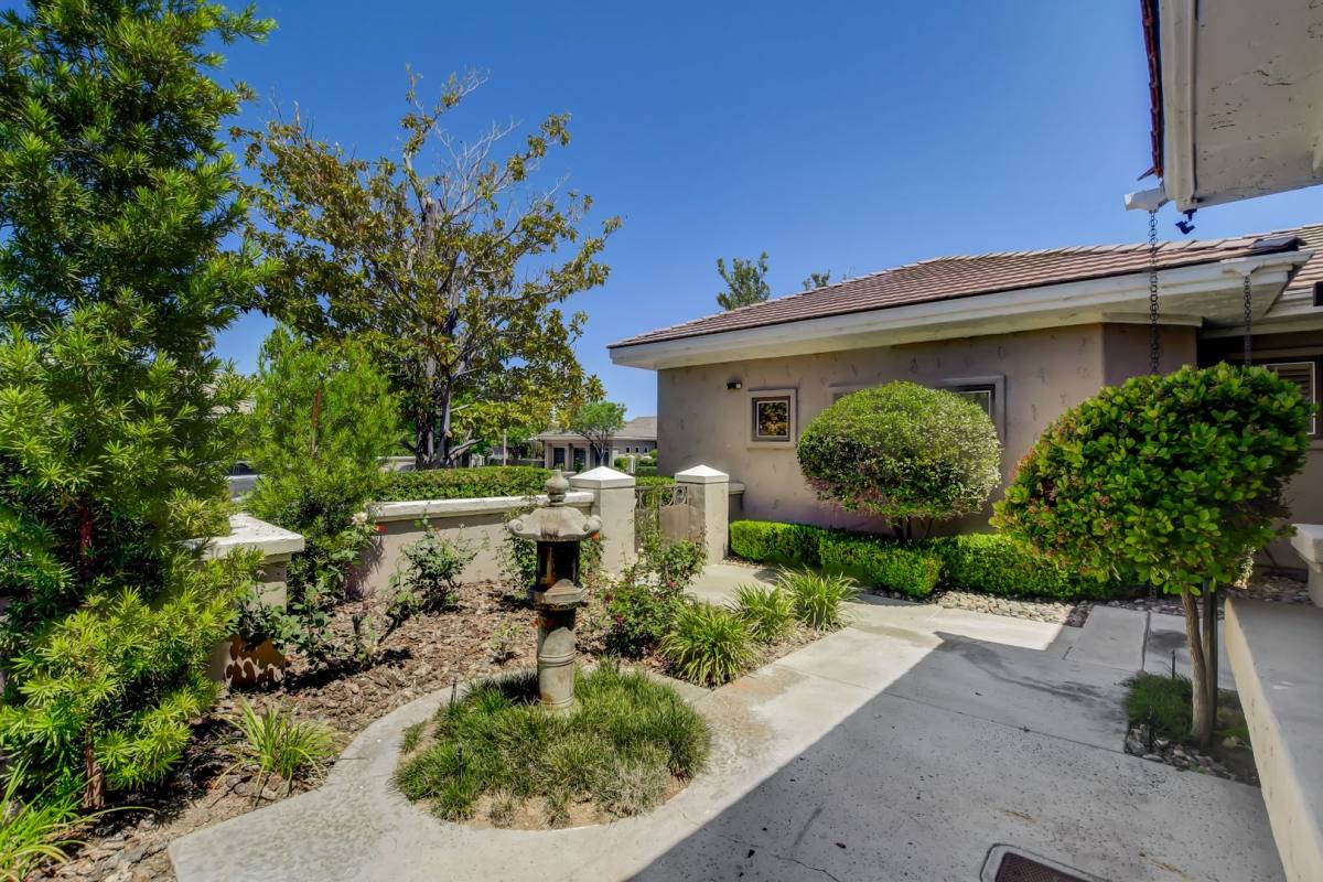 House for rent at 9101 Crystal Lake Court, Las Vegas, NV 89134