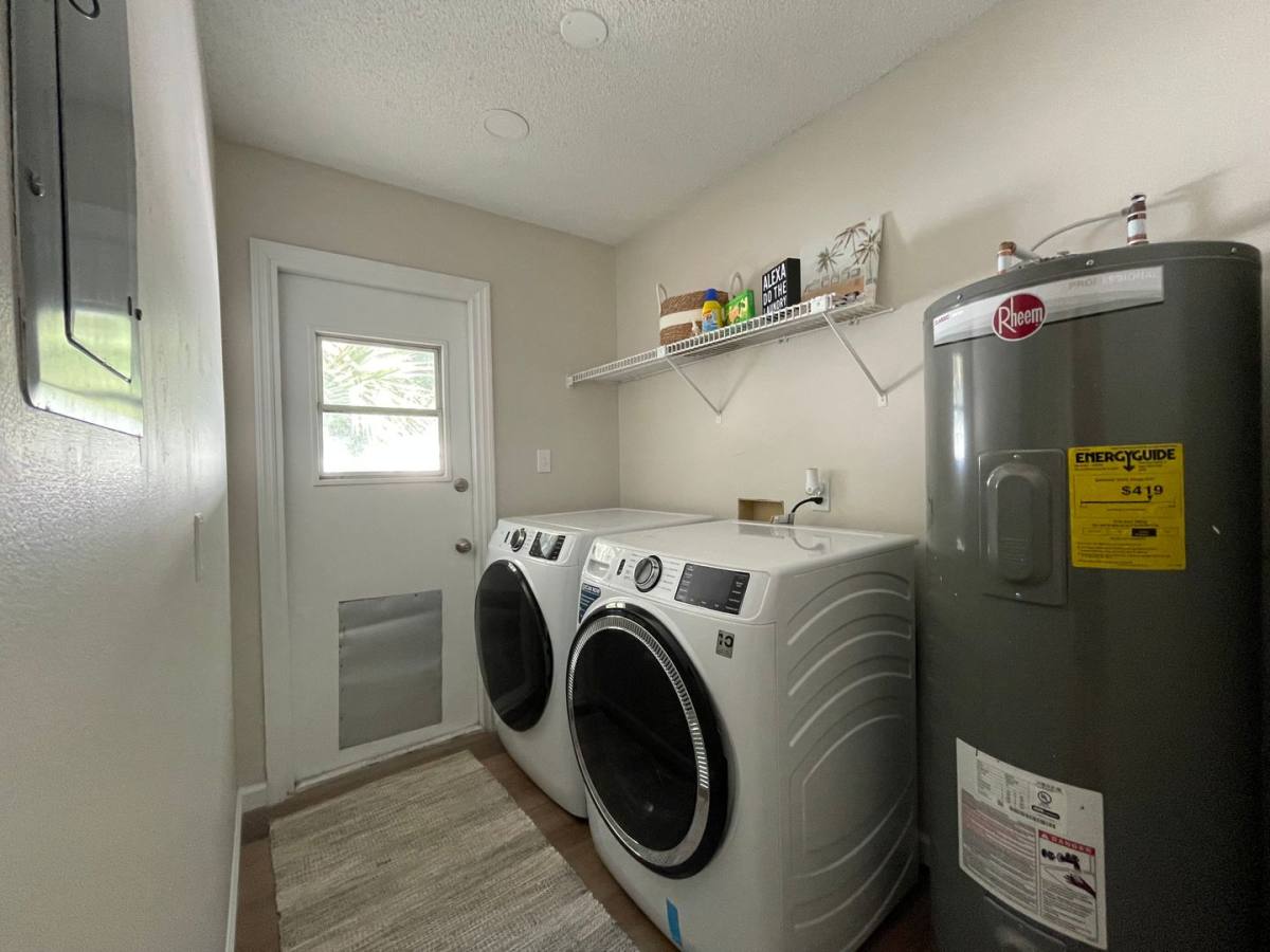 Apartment for rent at 117 E Myrtle St, Apopka, FL 32703