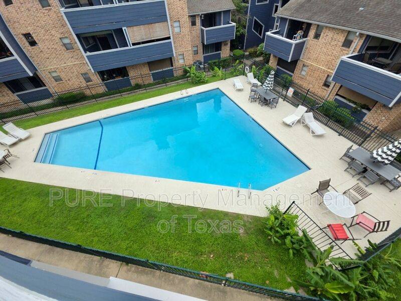 Townhouse for rent at 2500 Burleson Rd #521, Austin, TX 78741