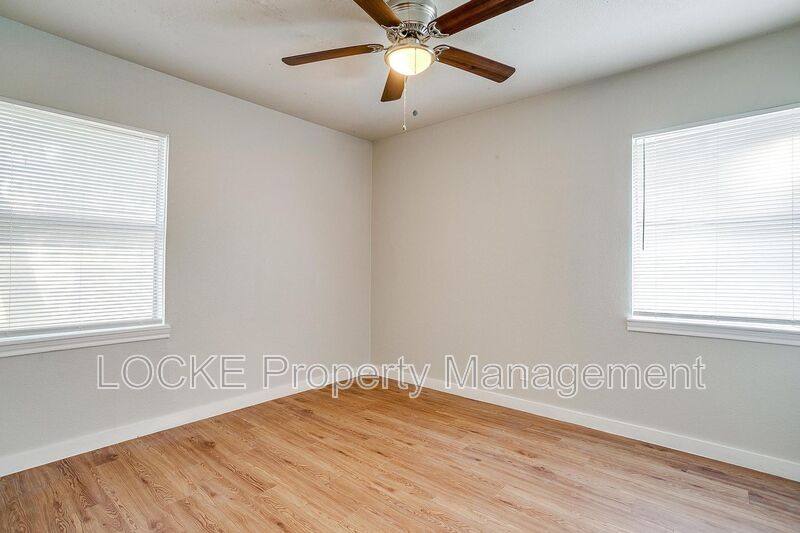 Apartment for rent at 3417 S University Dr #C, Fort Worth, TX 76109