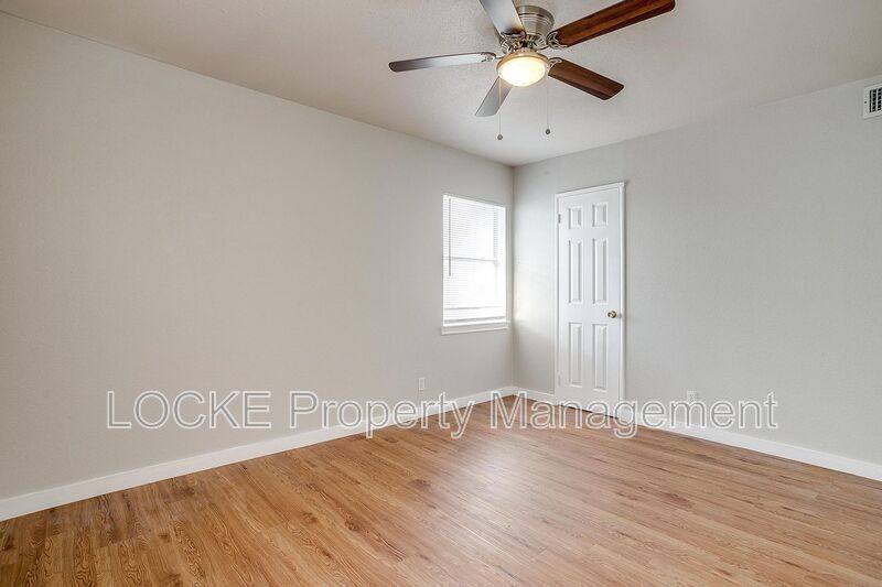 Apartment for rent at 3417 S University Dr #C, Fort Worth, TX 76109