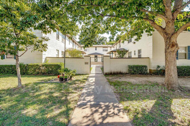 Apartment for rent at 3417 S University Dr #C, Fort Worth, TX 76109