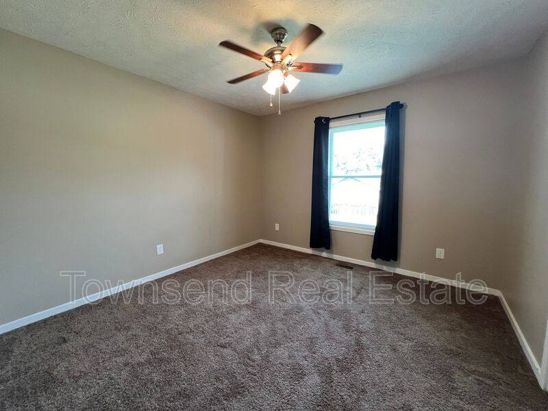 House for rent at 420 Mangum Court, Fayetteville, NC 28314