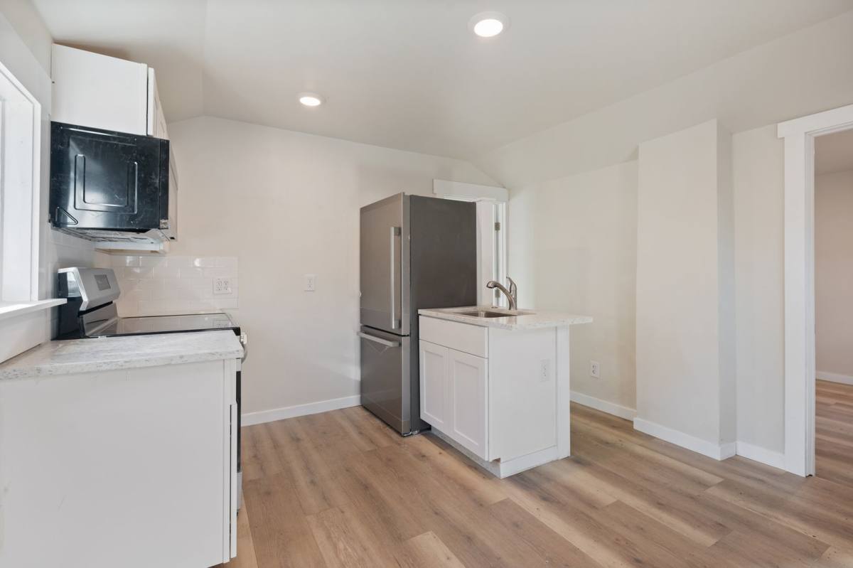 House for rent at 727 NW Georgia Ave, Bend, OR 97703
