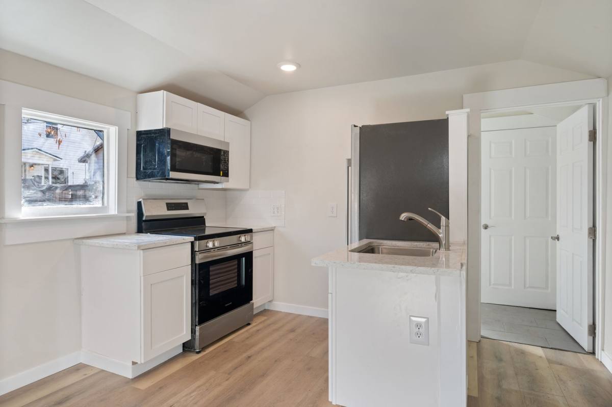 House for rent at 727 NW Georgia Ave, Bend, OR 97703