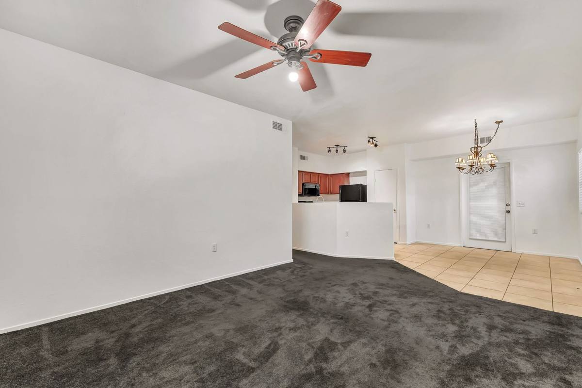 Apartment for rent at 10245 S Maryland Parkway, Las Vegas, NV 89183