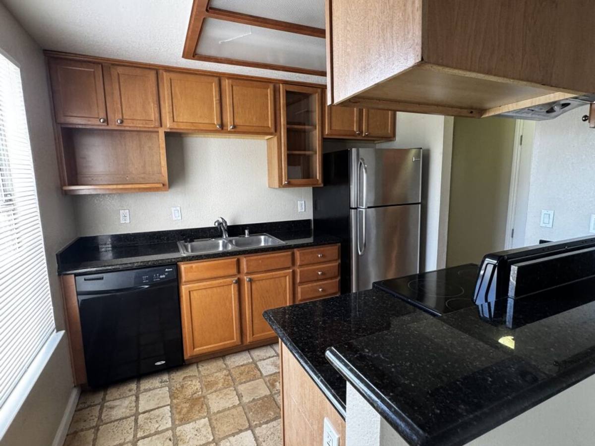 Apartment for rent at 3905 Dale Rd, Modesto, CA 95356