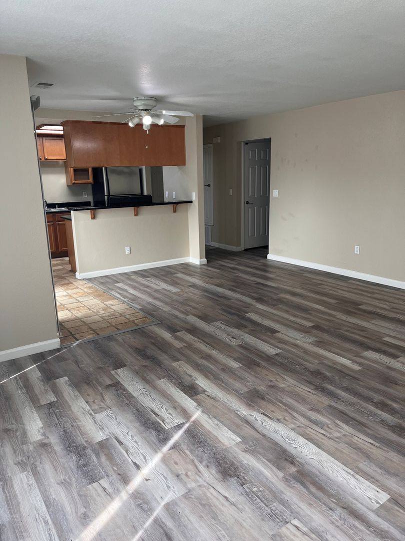 Apartment for rent at 3905 Dale Rd, Modesto, CA 95356