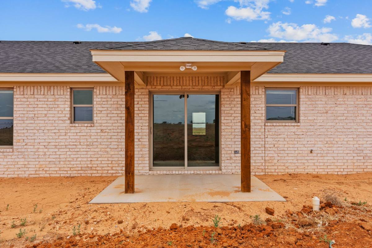 House for rent at 14820 N Cr, Shallowater, TX 79363