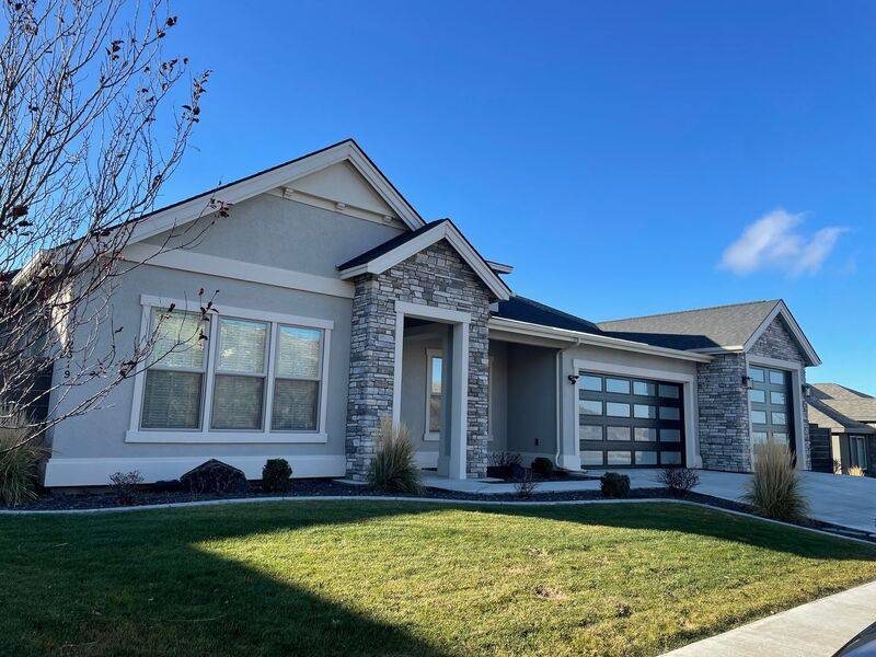 House for rent at 2319 Skyview Loop, Richland, WA 99352