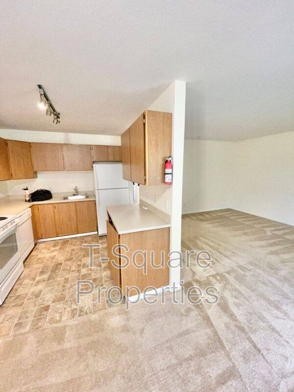 Apartment for rent at 9719 Holly Dr #107, Everett, WA 98204