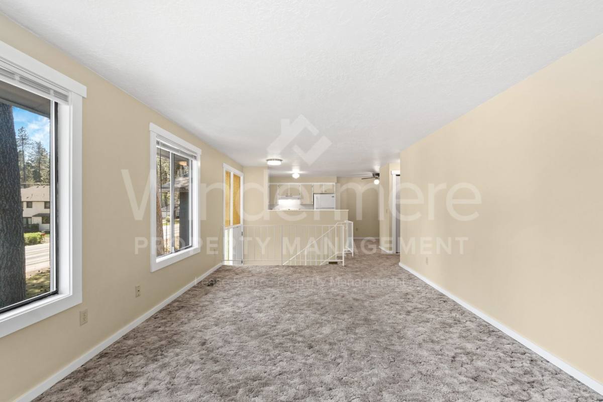 Apartment for rent at 7805 E Upriver Dr, Spokane, WA 99212