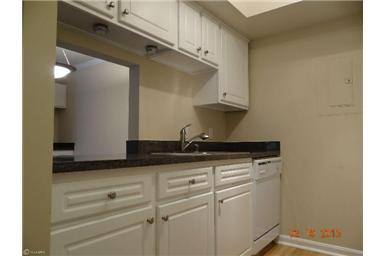 Condo for rent at 18336 Streamside Dr, Gaithersburg, MD 20879