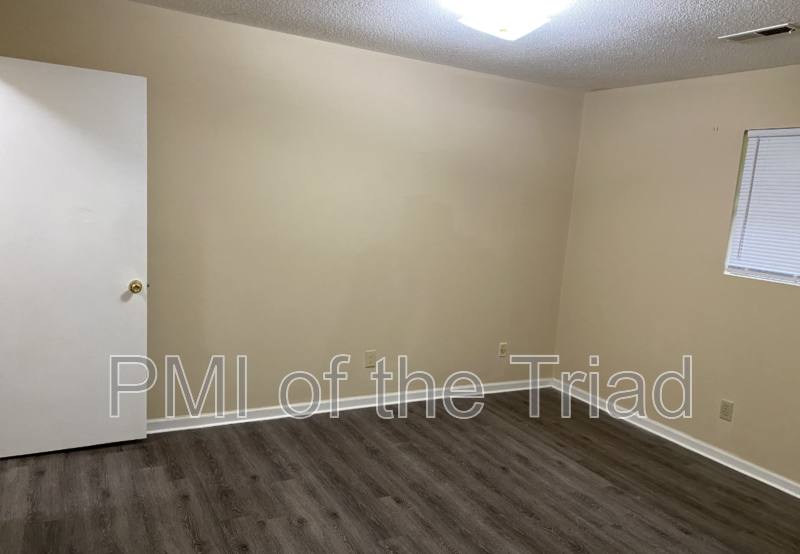 Apartment for rent at 1500 Oakshire Court #C, Winston Salem, NC 27107