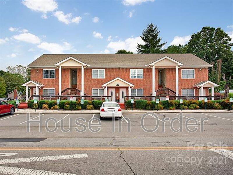 Apartment for rent at 59 Mulberry St #103, Clyde, NC 28721