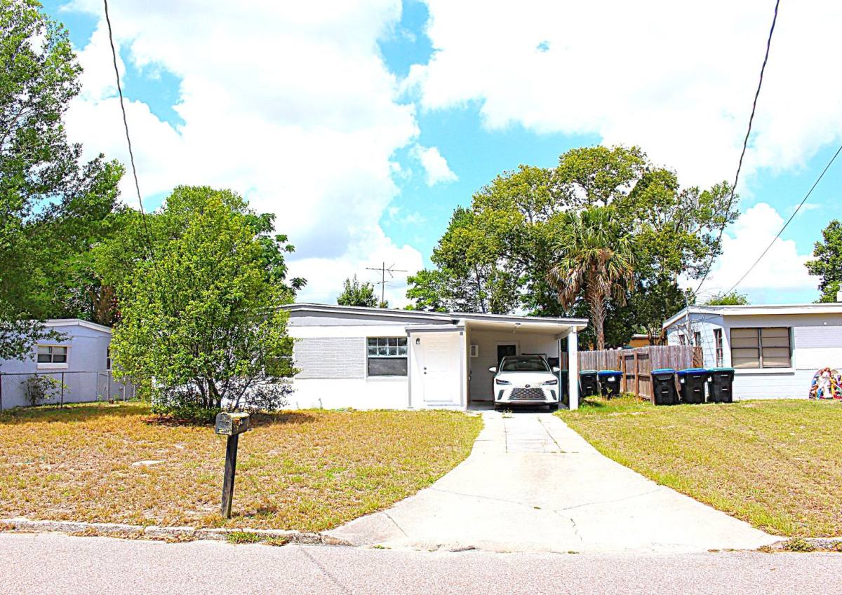 House for rent at 920 Hacienda Court, Orlando, FL 32808