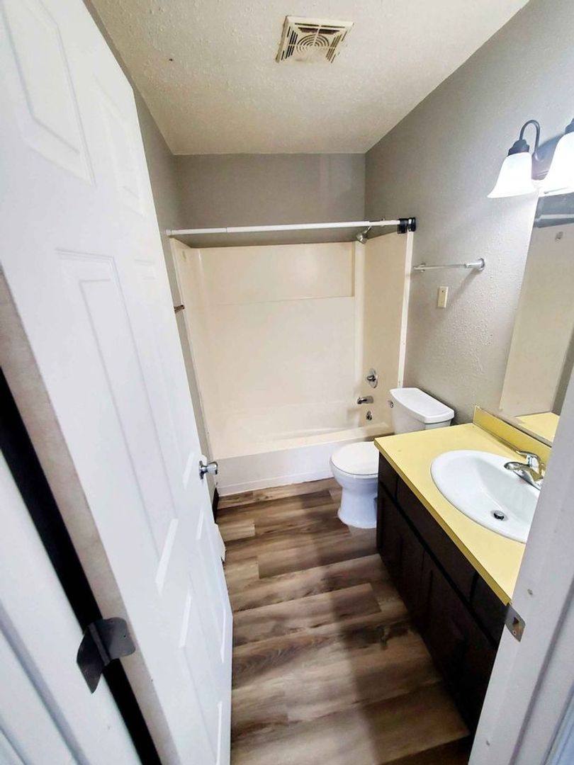 Apartment for rent at 121 W Interstate Ave, Bismarck, ND 58503