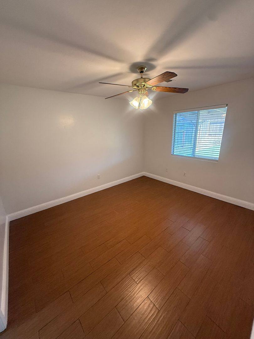 House for rent at 1318 Evadonna Rd, Bakersfield, CA 93307