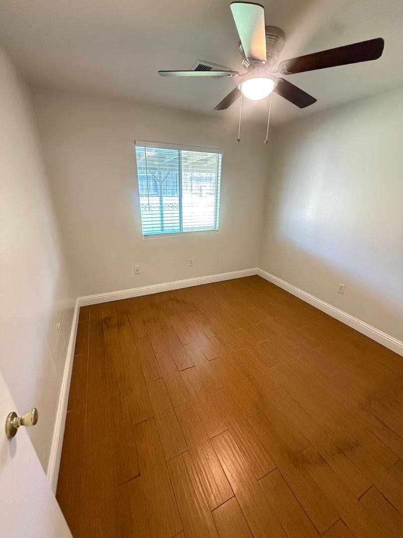 House for rent at 1318 Evadonna Rd, Bakersfield, CA 93307