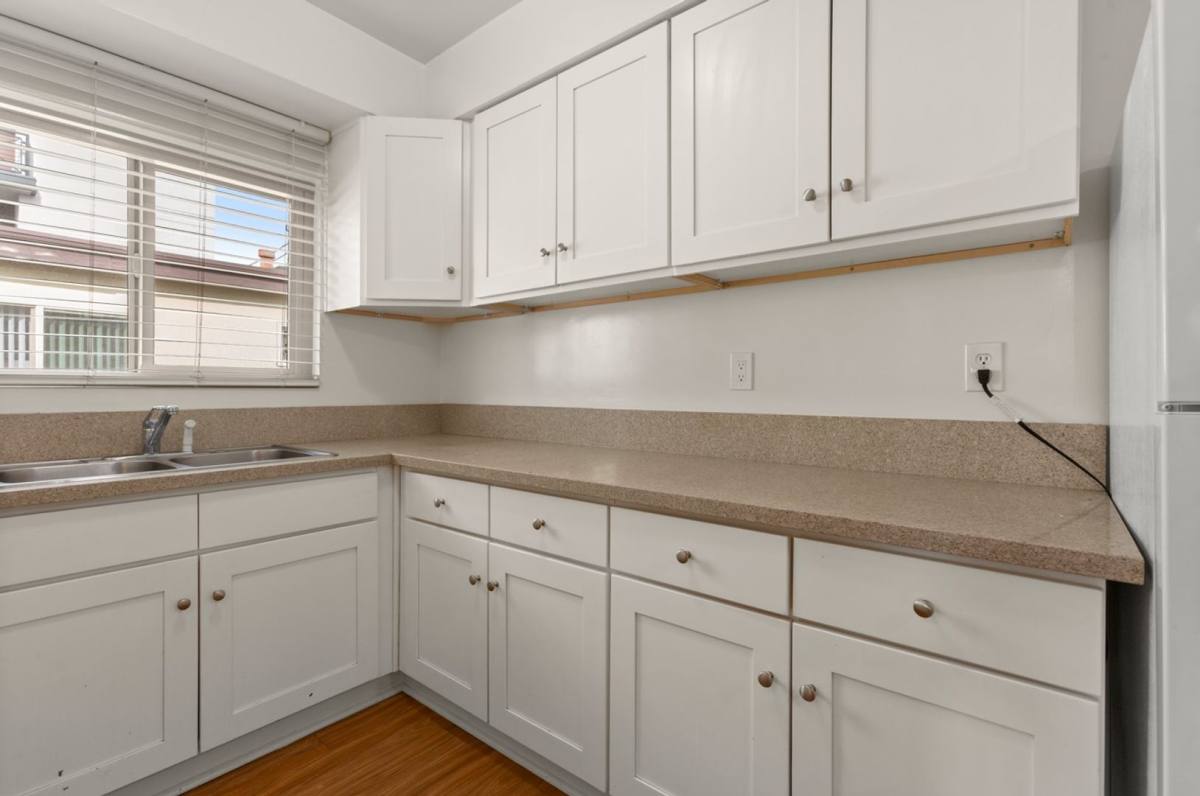 Apartment for rent at 317 Milford St, Glendale, CA 91203