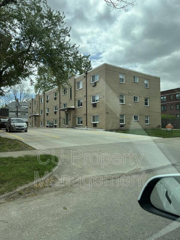 Apartment for rent at 713 W Church St #6, Champaign, IL 61821