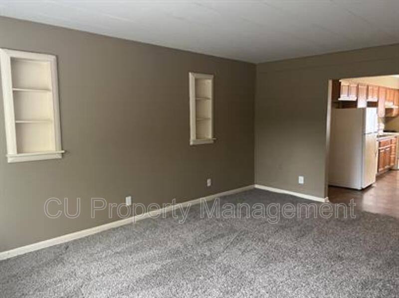 Apartment for rent at 713 W Church St #6, Champaign, IL 61821