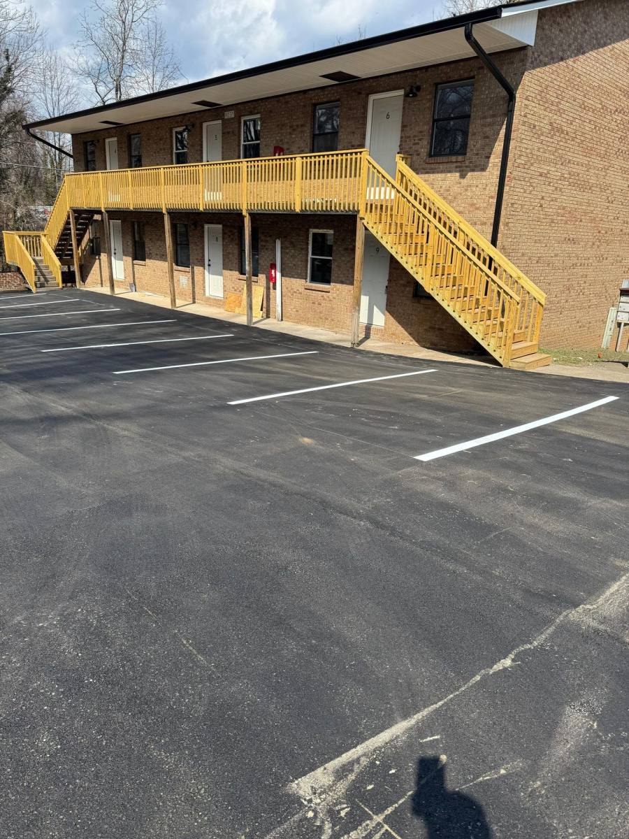 Apartment for rent at 4239 Brownsboro Rd, Winston Salem, NC 27106